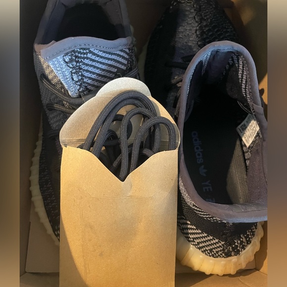 Yeezy 350 Boost - Picture 8 of 13